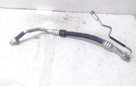 Audi A4 S4 B9 Air conditioning (A/C) pipe/hose 8W1816740