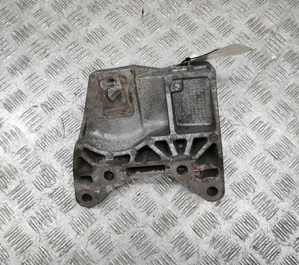 Land Rover Range Rover Evoque L538 Engine mounting bracket GJ326P096AE