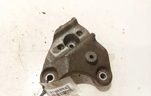 Peugeot 1007 Engine mounting bracket 326b42