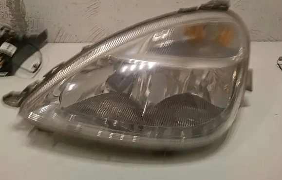 Mercedes-Benz A W168 Headlight/headlamp A1688201761 0301192201