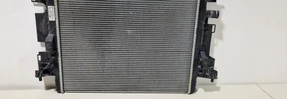 Renault Twingo III Coolant radiator A4535000103