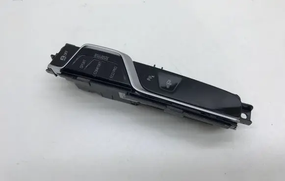 BMW 7 G11 G12 Parking (PDC) sensor switch 6819156