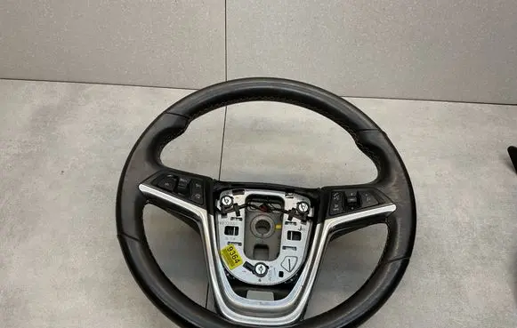 Opel Mokka X Steering wheel 
