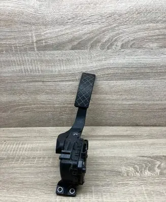 Audi A4 S4 B6 8E 8H Accelerator throttle pedal 8EI721523 6PV00837601