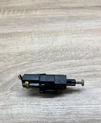 Opel Zafira A Brake pedal sensor switch 09132299 09175172