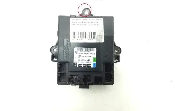 Mercedes-Benz B W245 Door control unit/module A1698209226