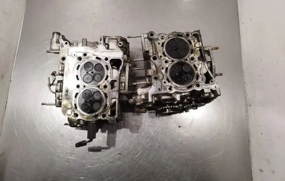 Subaru Forester SH Engine head 