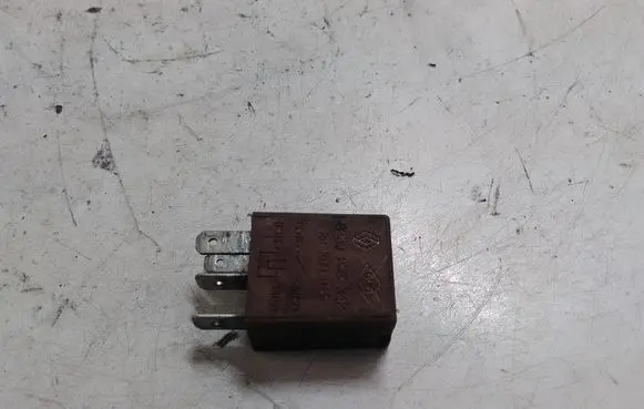 Renault Trafic II (X83) Other relay 8200263342