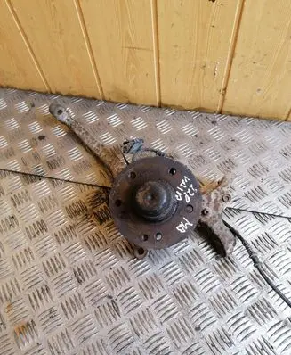 Mercedes-Benz E W210 Front wheel bearing hub 