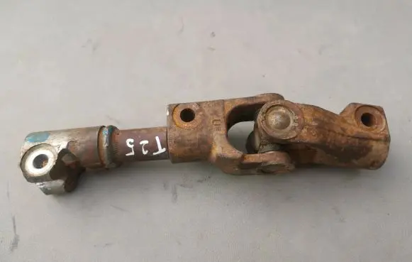 Toyota Avensis T250 Steering column universal joint