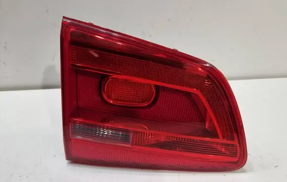 Volkswagen Touran II Tailgate rear/tail lights