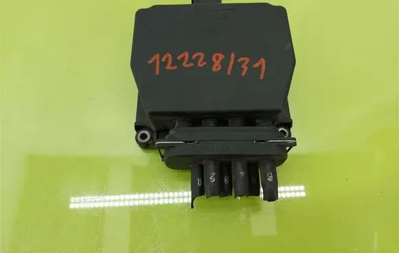 Volkswagen Golf V Turbo solenoid valve 6Q0906625