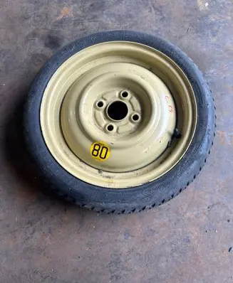 Daihatsu Sirion R14 spare wheel 