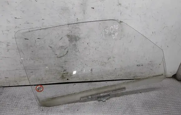 Volkswagen Golf II Front door window/glass (coupe) 