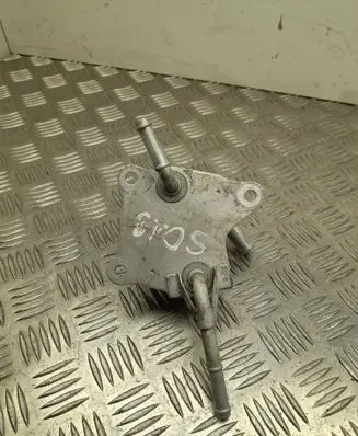 Toyota RAV 4 (XA50) Engine oil radiator 904022448