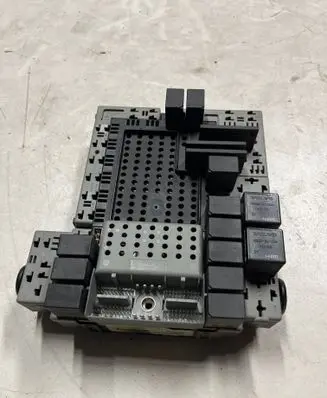 Volvo V70 Comfort/convenience module 9452596 8633872 01W274