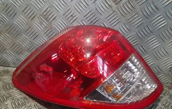 Toyota RAV 4 (XA30) Rear/tail lights