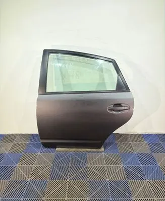 Toyota Prius (XW20) Rear door 