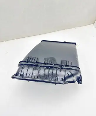 Mercedes-Benz CLS C219 Air filter box cover A2118300103