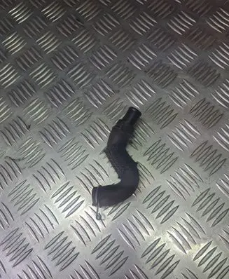 Toyota RAV 4 (XA40) Breather hose/pipe 