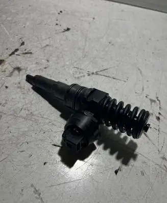 Volkswagen PASSAT B6 Fuel injectors set 0414720912