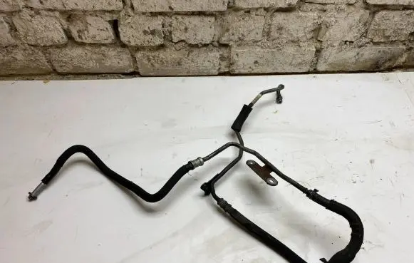 Power steering hose/pipe/line