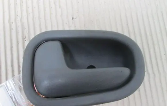 KIA Sportage Front door interior handle