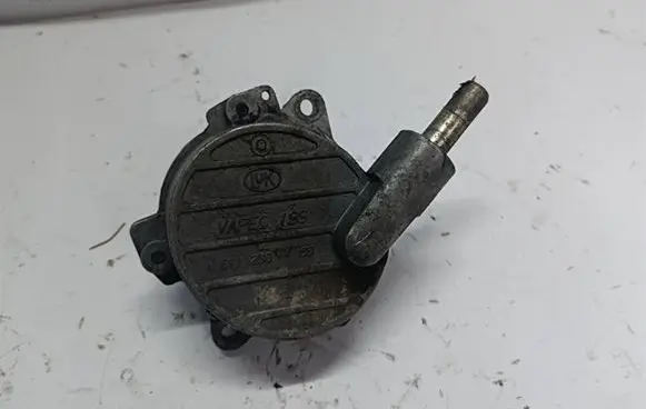 Mercedes-Benz S W220 Vacuum pump A6112300265