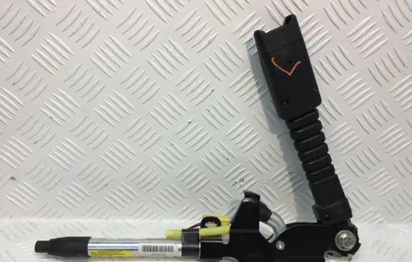 Honda Civic Front seatbelt buckle 81416-SMG-E121-M4