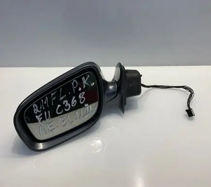 Mercedes-Benz E W211 Front door electric wing mirror