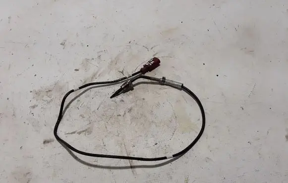 Audi A6 S6 C8 4K Exhaust gas temperature sensor 05L906088J