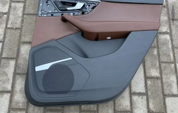 Audi Q7 4M Rear door card panel trim 4M0867318B 4M0867306F 4M0867306