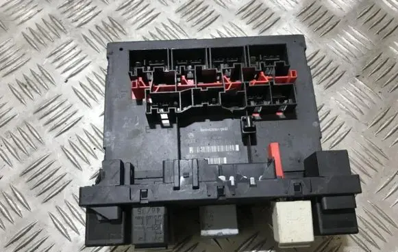 Volkswagen PASSAT B6 Comfort/convenience module 3c0937049h 28027754