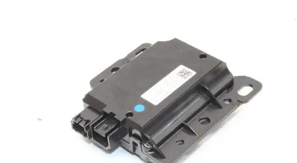 Tesla Model 3 USB control unit 109329500A