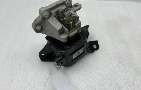 Hyundai Ioniq Engine mount bracket 21830G2000