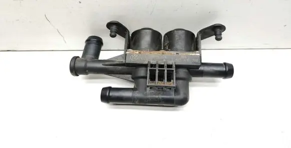 BMW 5 F10 F11 Coolant heater control valve 9119164 64119119164 1147412200
