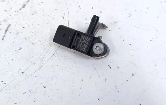 Volkswagen Jetta VI Exhaust gas pressure sensor 04L906051B 0281006222