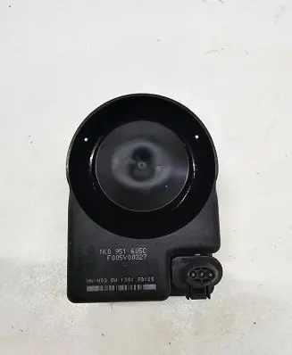 Audi A3 S3 A3 Sportback 8P Alarm system siren 1K0951605C 130159125 F005V00327