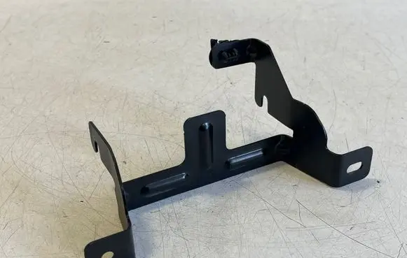 Opel Vivaro Other engine bay part