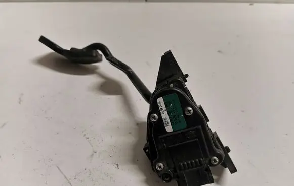 Audi A4 S4 B6 8E 8H Accelerator throttle pedal 8E2721523A