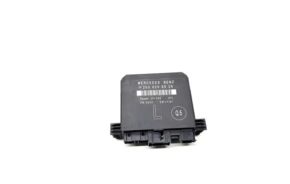 Mercedes-Benz C W203 Door control unit/module 2038206526