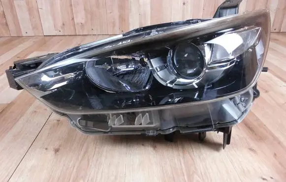 Mazda CX-3 Headlight/headlamp D10E51040