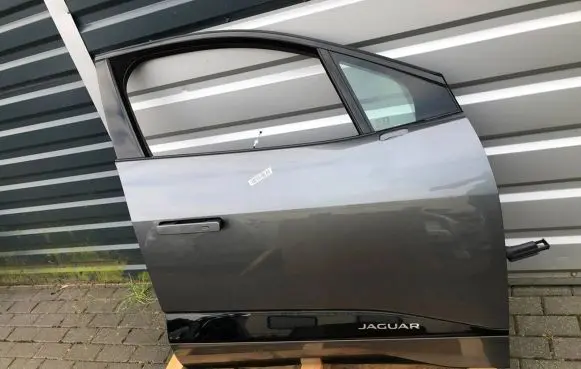Jaguar I-Pace Front door