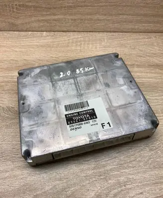 Toyota Corolla Verso AR10 Engine control unit/module ECU 896610F010 MB1758006463