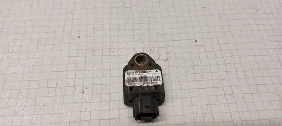 Mitsubishi Outlander Airbag deployment crash/impact sensor 8651A002