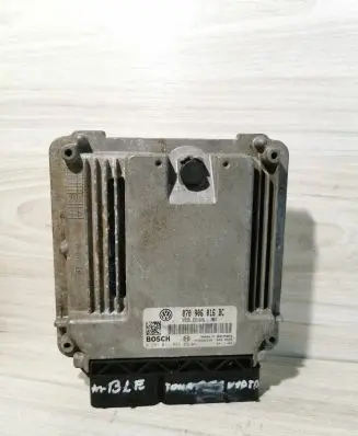 Volkswagen Touareg I Engine control unit/module 070906016BC 1039S08290 0281011839