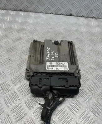 Volkswagen Touran I Engine control unit/module 03G906016BT 1039S04447 0281011761