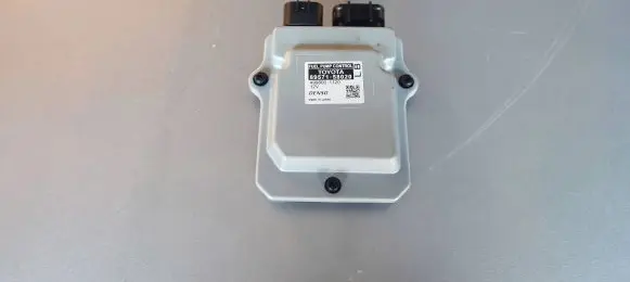Lexus RX 450H Fuel injection pump control unit/module 8957158020 4998001120