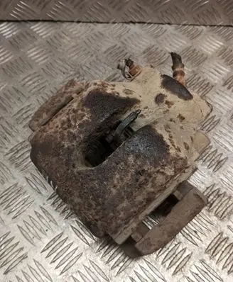 BMW 5 E39 Front brake caliper