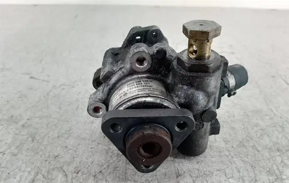 Audi A4 S4 B6 8E 8H Power steering pump 8E0145155N